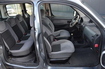 Voertuigafbeelding 5