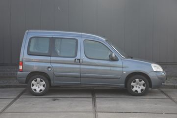 Voertuigafbeelding 8