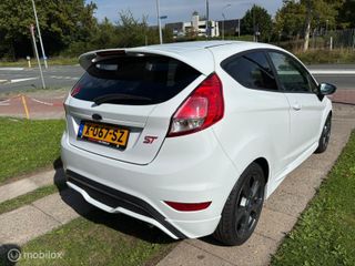 Voertuigafbeelding 4