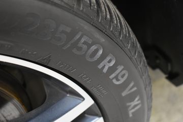 Voertuigafbeelding 6