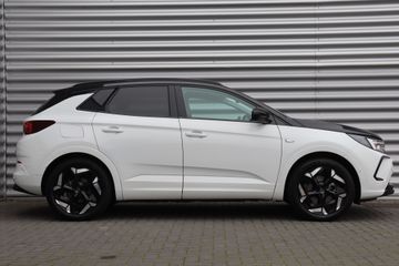 Voertuigafbeelding 2