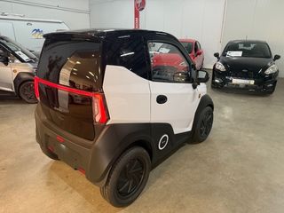 Voertuigafbeelding 3