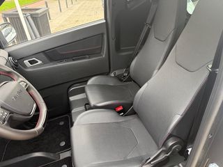 Voertuigafbeelding 7