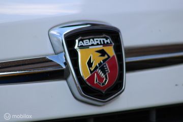 Voertuigafbeelding 12