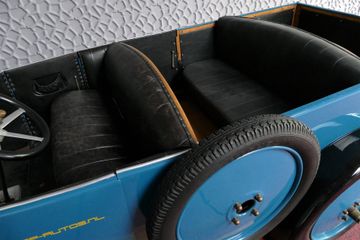 Voertuigafbeelding 9