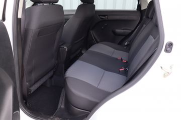 Voertuigafbeelding 17