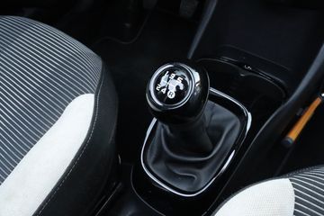 Voertuigafbeelding 13