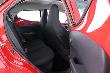 Voertuigafbeelding 6