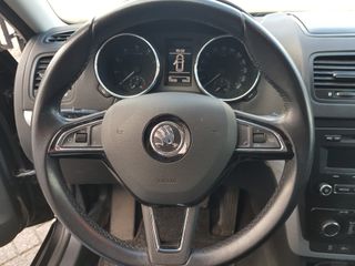 Voertuigafbeelding 9