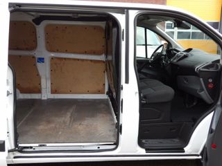 Voertuigafbeelding 12