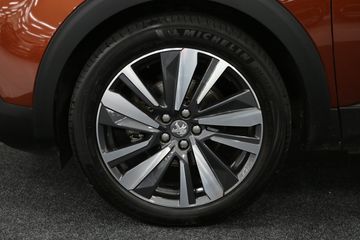 Voertuigafbeelding 5