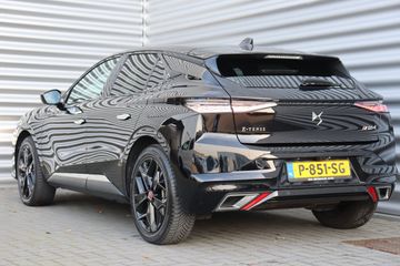 Voertuigafbeelding 6