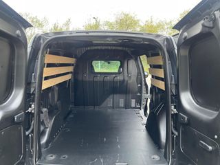 Voertuigafbeelding 14