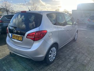 Voertuigafbeelding 2