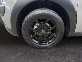 Voertuigafbeelding 13