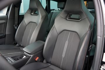 Voertuigafbeelding 4