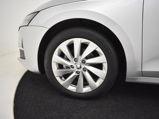 Voertuigafbeelding 24