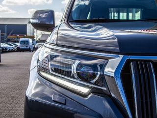 Voertuigafbeelding 3