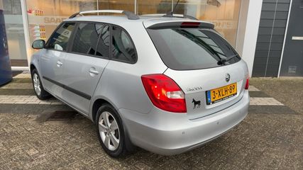 Voertuigafbeelding 3