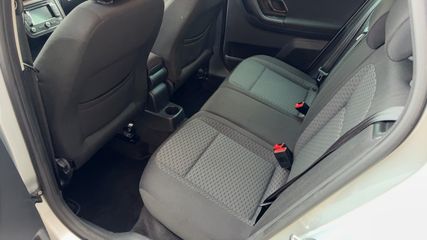 Voertuigafbeelding 8