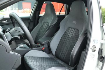 Voertuigafbeelding 12