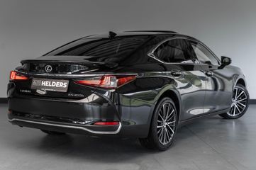 Voertuigafbeelding 3