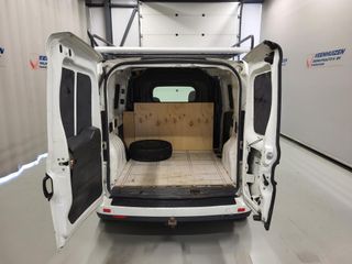 Voertuigafbeelding 4