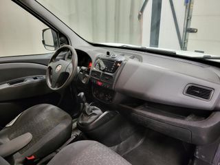 Voertuigafbeelding 6