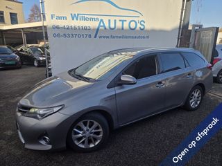 Toyota Auris - 2-SVS-11 - Polisa Lease