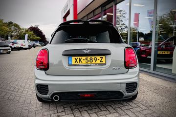 Voertuigafbeelding 9