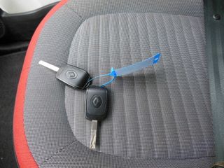 Voertuigafbeelding 12