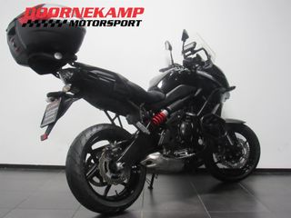 Voertuigafbeelding 5