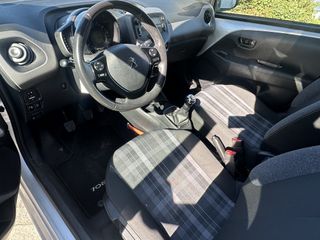 Voertuigafbeelding 13