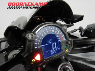 Voertuigafbeelding 6