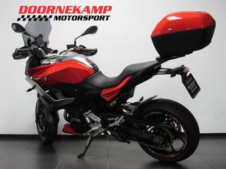 Voertuigafbeelding 4