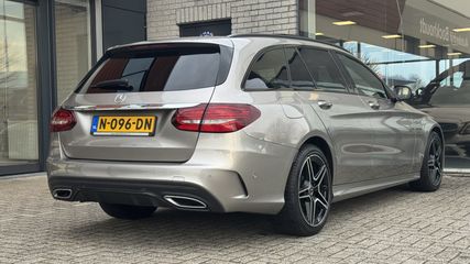 Voertuigafbeelding 3