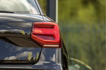 Voertuigafbeelding 6