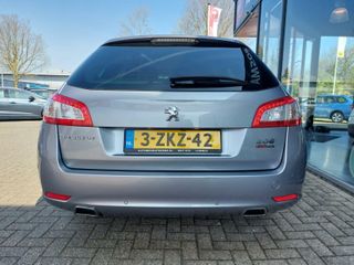 Voertuigafbeelding 9