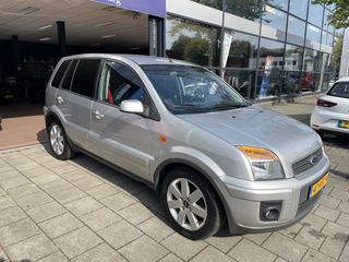 Voertuigafbeelding 8