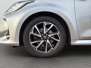 Voertuigafbeelding 8