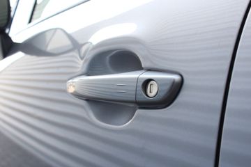 Voertuigafbeelding 10