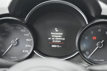 Voertuigafbeelding 14