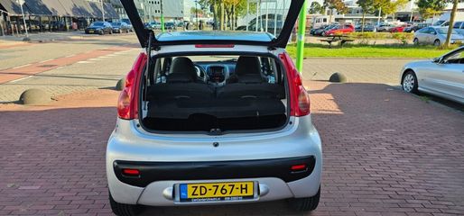 Voertuigafbeelding 7