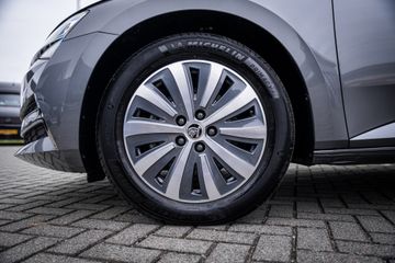 Voertuigafbeelding 6