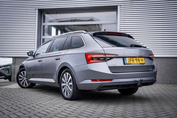 Voertuigafbeelding 9