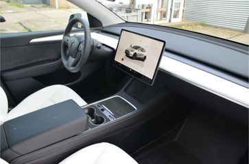 Voertuigafbeelding 9