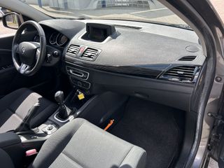 Voertuigafbeelding 13