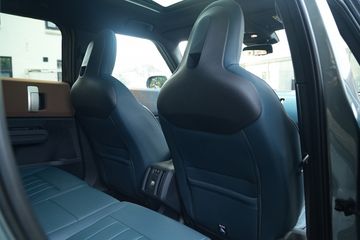 Voertuigafbeelding 10