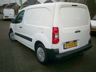 Voertuigafbeelding 6