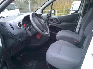 Voertuigafbeelding 8